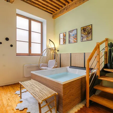 Experience Bahiana Avec Balneo Lägenhet Lyon